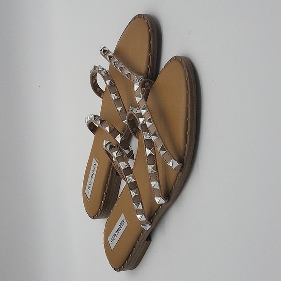 Steve Madden Slip-On 3 Band Sandals, Silver Pyramid Studded Lodell Women's Sz 9 - Picture 2 of 7
